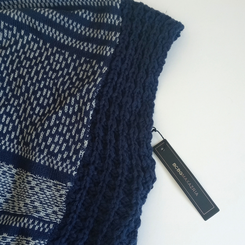 *Relisted* BCBGMaxAzria Nylon Blend Poncho/ Shrug Super Soft Original $198 - Picture 6 of 11